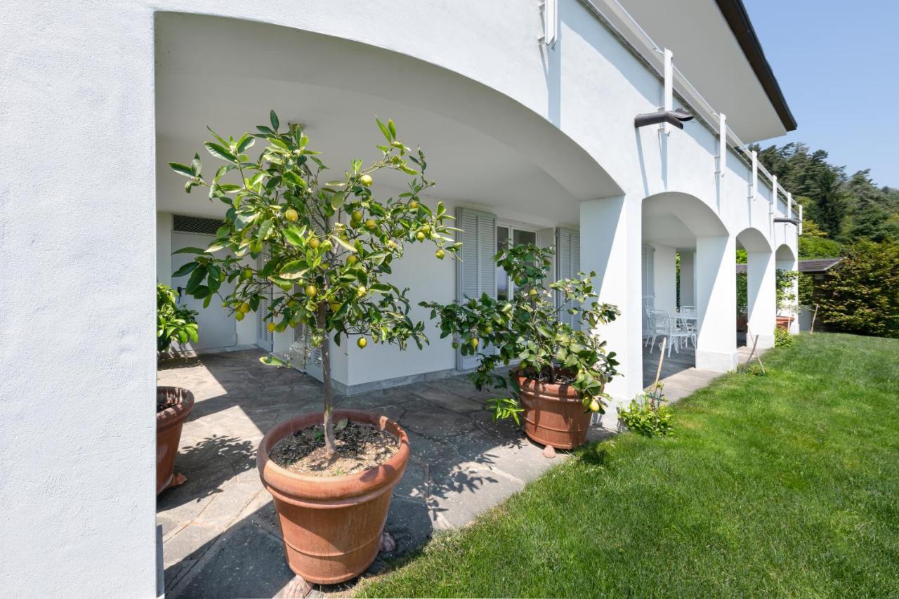 Villa Desira By Casa Da Suite Meina Exterior photo